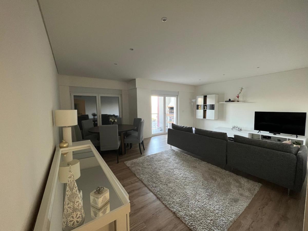 Modern Double Room With Private Balcony Монтижу Екстериор снимка