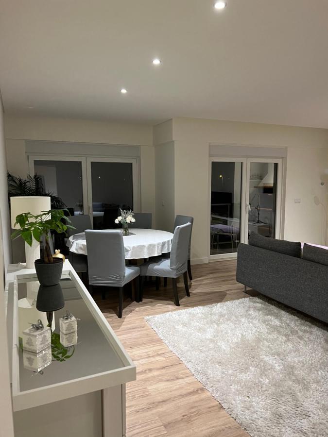 Modern Double Room With Private Balcony Монтижу Екстериор снимка